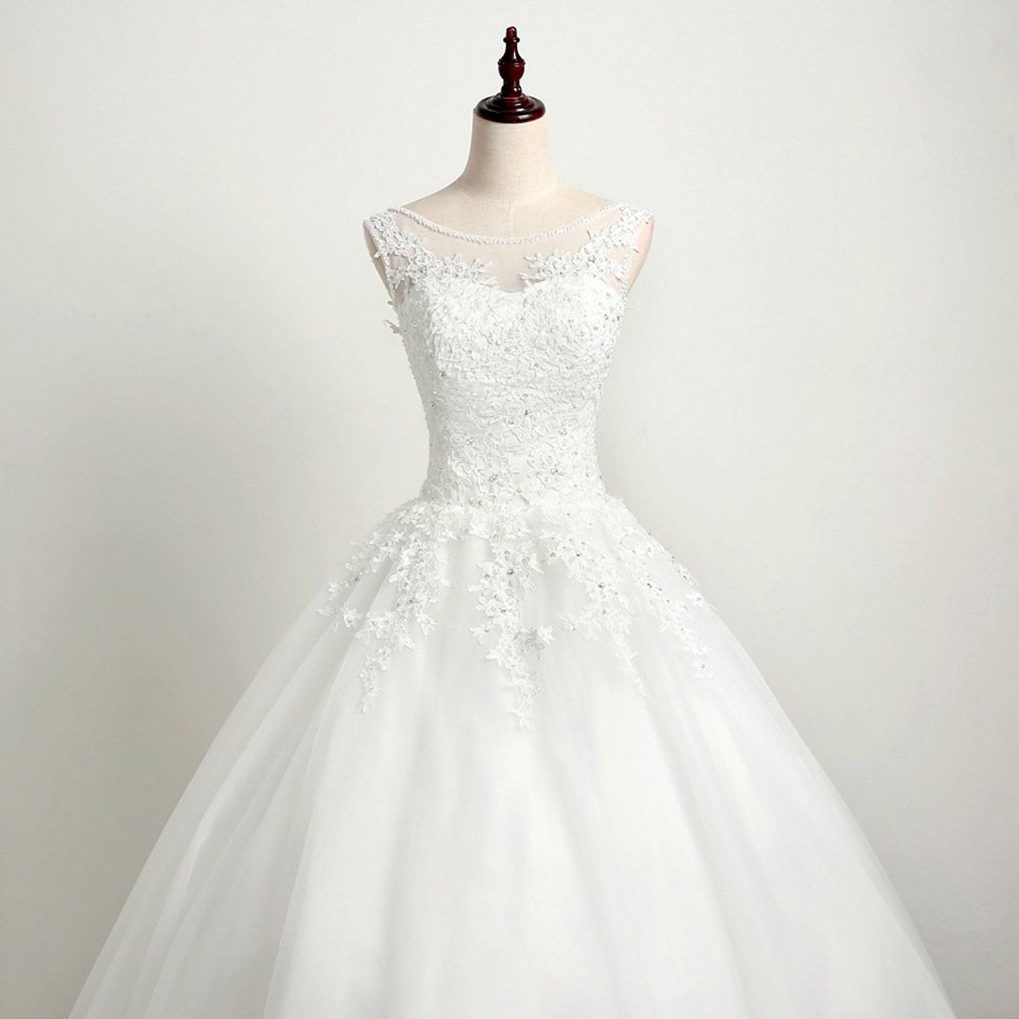 Nine Seven Appliques Round Neck Sleeveless Lace Up Floor Train A-Line Wedding Dress