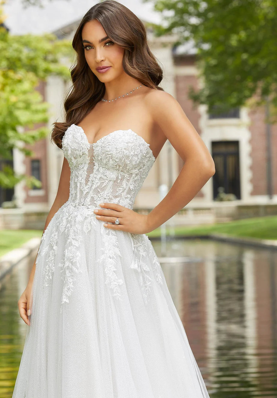Nine Seven Tube Top Button Romantic Embroidered Floral Appliques Beads Bridal A-Line Wedding Dress Customization