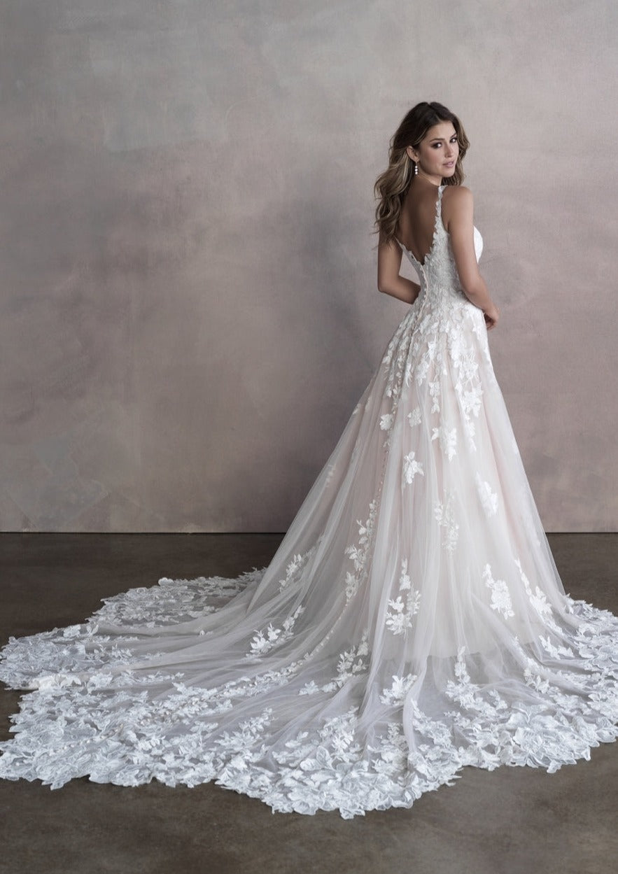 Nine Seven V-Neckline Backless Embroidered Lace Floor/ Sweep Train Straps Bridals Wedding Dress Customization