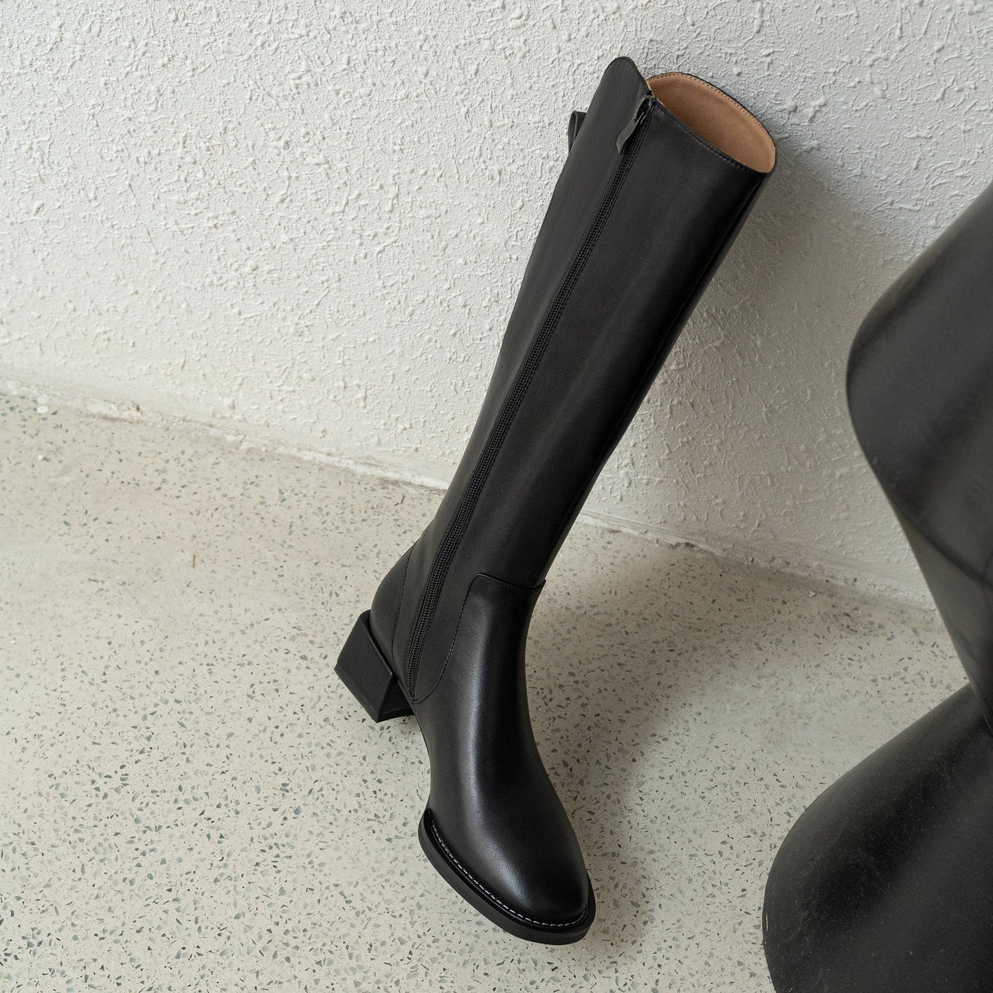 Nine Seven Women's Genuine Leather Handmade Block Heel Side Zip Up Round Toe Knee-High Riding Boots