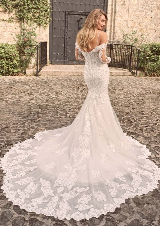 BelaCustom Spaghetti Straps Lace Appliques Detachable Sleeves Wedding Dress Customization