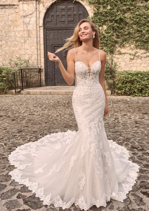 BelaCustom Spaghetti Straps Lace Appliques Detachable Sleeves Wedding Dress Customization