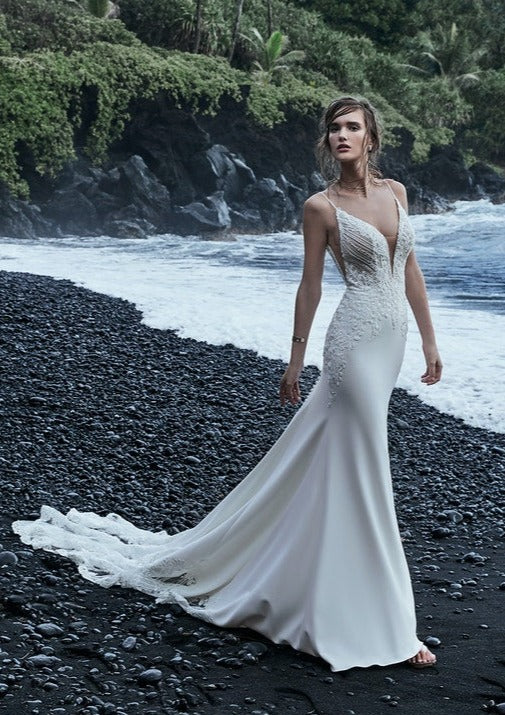 Nine Seven Pluging V-Neck Appliques Spaghetti Strap Detachable Off Shoulder Deep V Back Petal-Shaped Train Wedding Dress Customization
