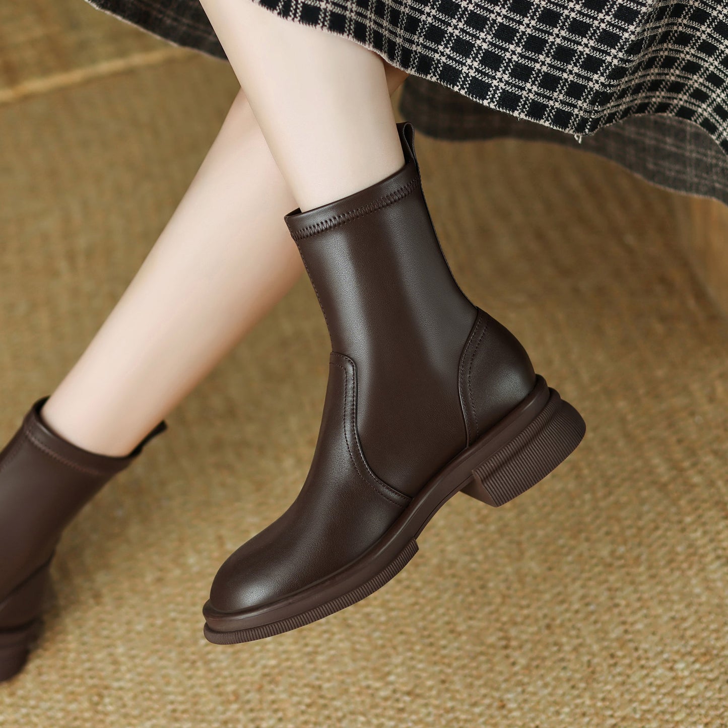 Nine Seven Women's Genuine Leather Round Toe Handmade Platform Slip On Trendy Chelsea Boots